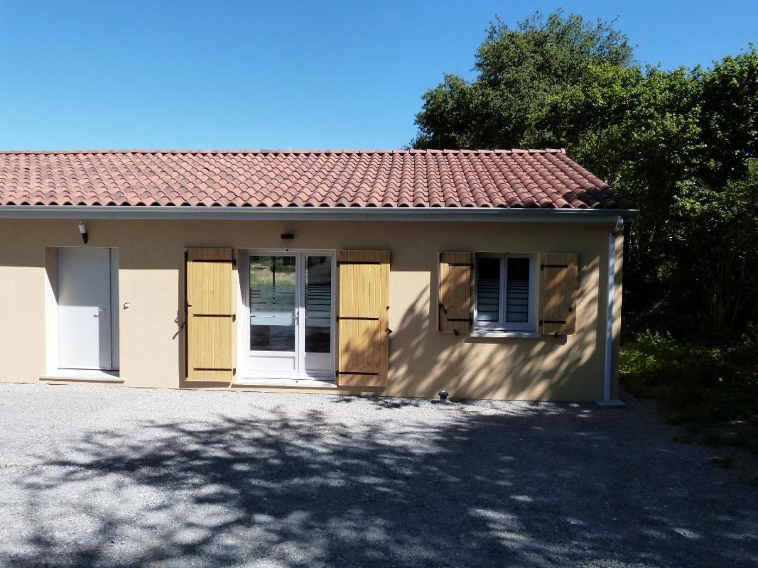 Lumineuse Maison Neuve, Cosy,67M², 2 Chambres/6 Couchages 1Km Lac, 200M Du Bourg. Vue Paisible, Sur La Nature Saint-Pardoux  Luaran gambar